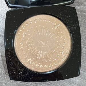 Chanel diamond dust illuminating powder limited edition